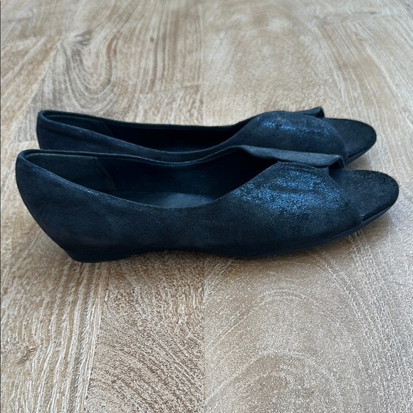 NWOT Munro Women's Black Peep-Toe Shoes 7 - Picture 2 of 7